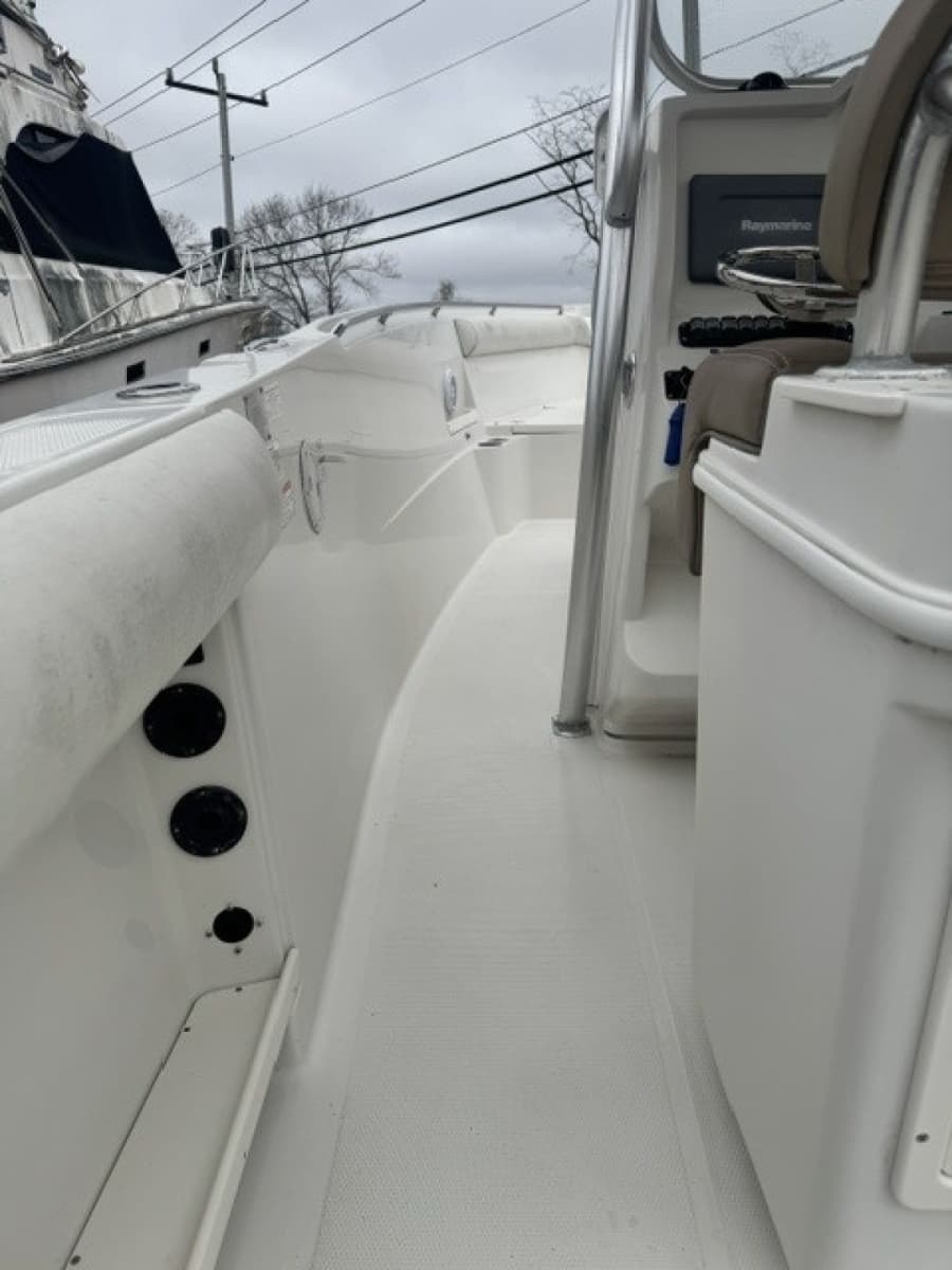 2013 Sailfish 290 CC - Photo 11