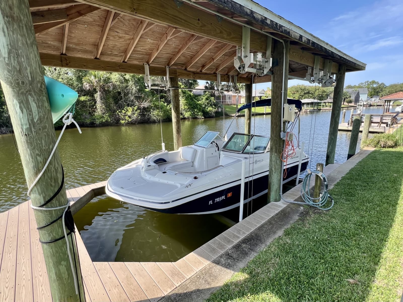 2013 Hurricane SunDeck 187 OB - Photo 53