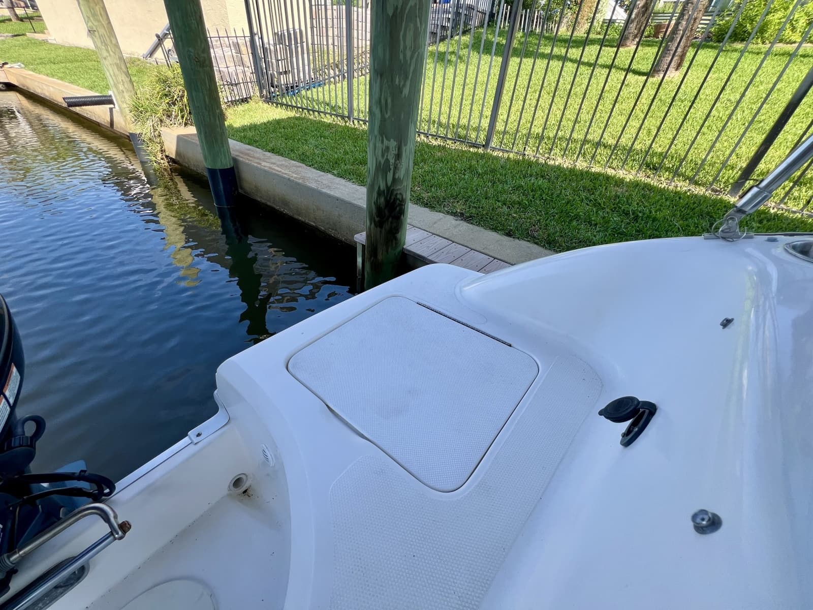 2013 Hurricane SunDeck 187 OB - Photo 30