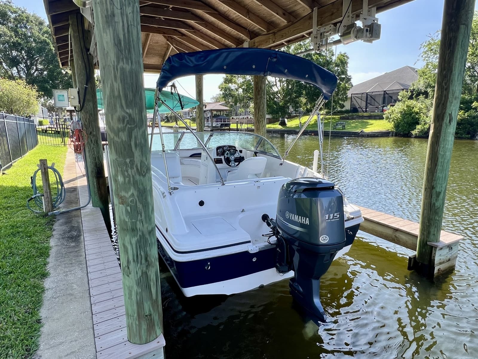 2013 Hurricane SunDeck 187 OB - Photo 4
