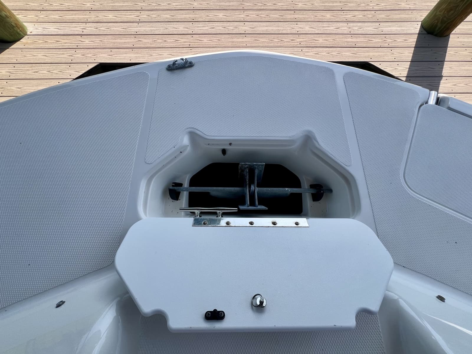2013 Hurricane SunDeck 187 OB - Photo 27