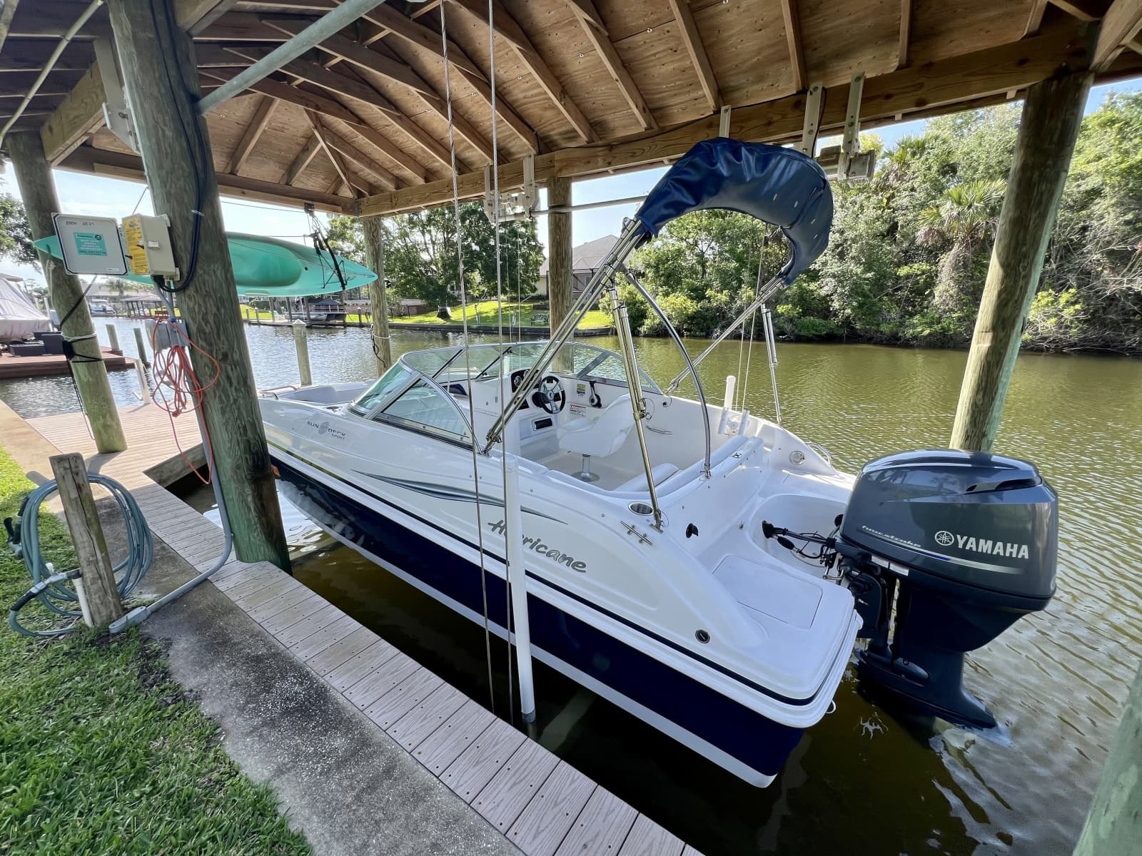 2013 Hurricane SunDeck 187 OB - Photo 3