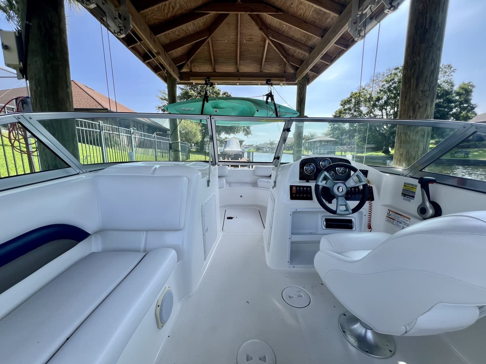 2013 Hurricane SunDeck 187 OB - Photo 38