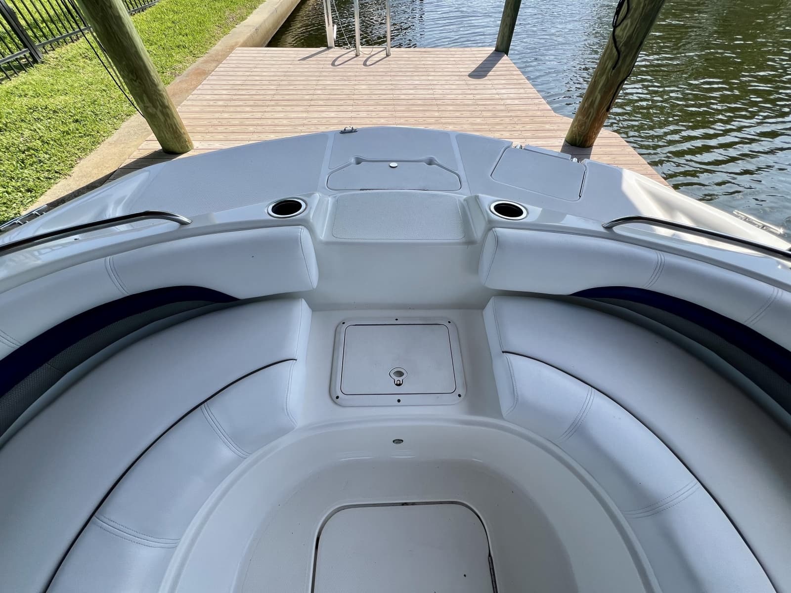 2013 Hurricane SunDeck 187 OB - Photo 24