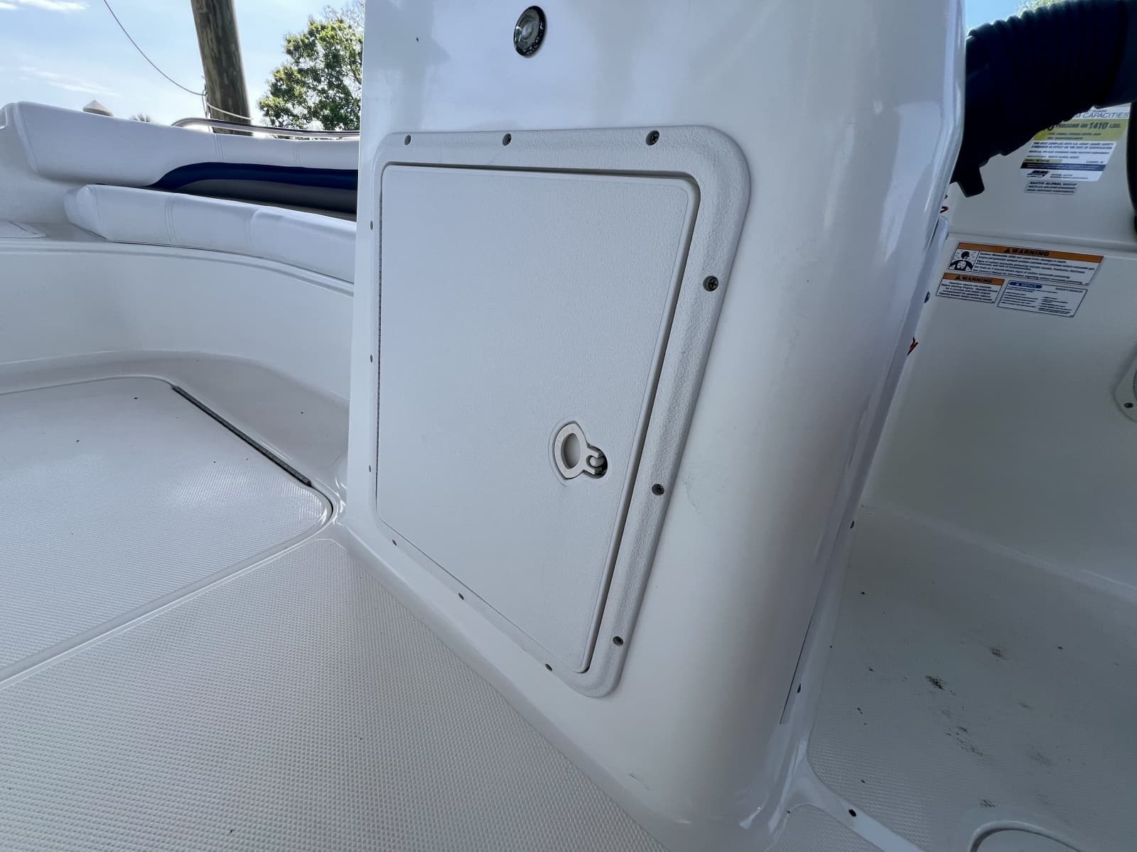 2013 Hurricane SunDeck 187 OB - Photo 42
