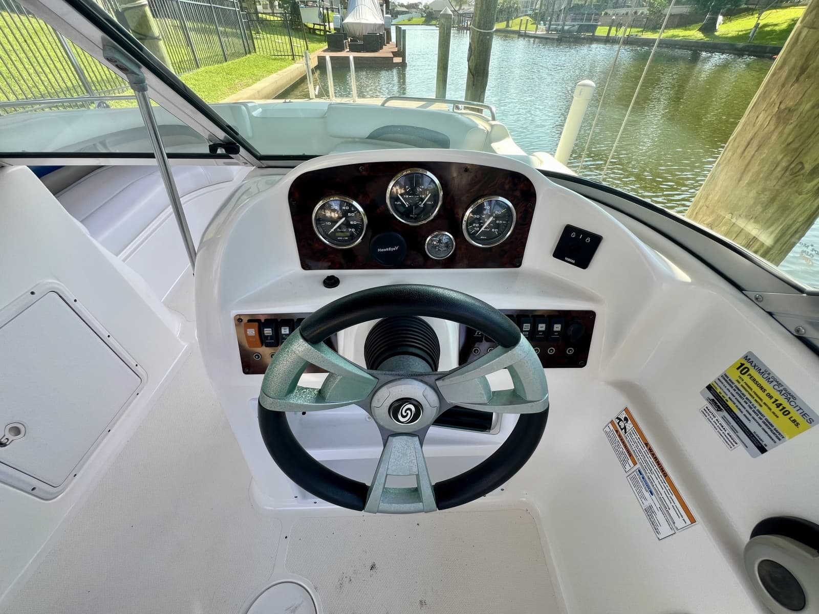 2013 Hurricane SunDeck 187 OB - Photo 12