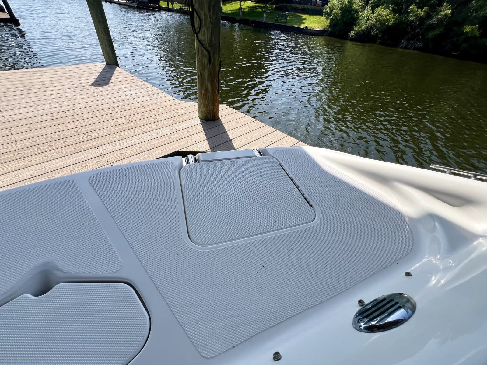 2013 Hurricane SunDeck 187 OB - Photo 28