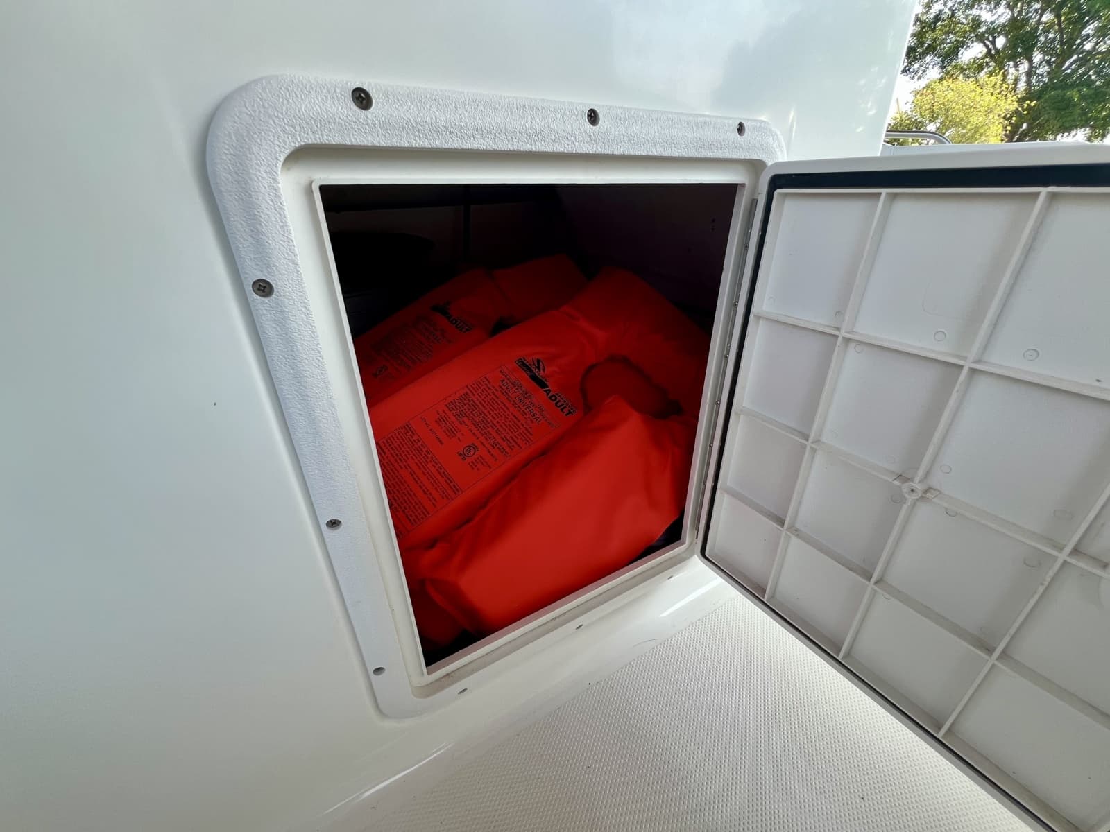 2013 Hurricane SunDeck 187 OB - Photo 41