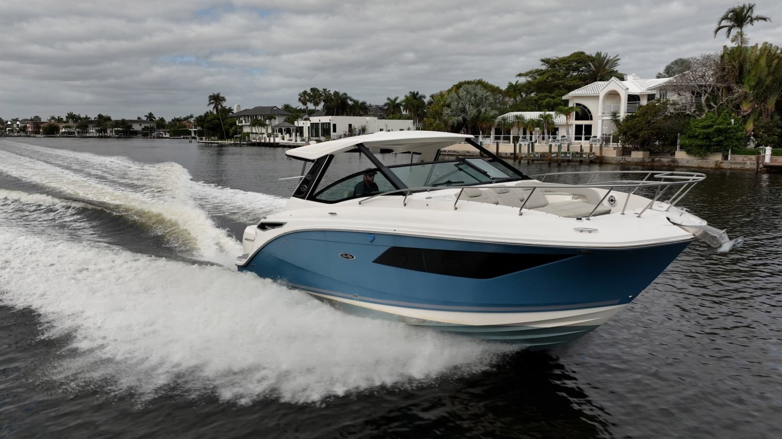 2021 Sea Ray Sundancer 320 Outboard - Photo 4