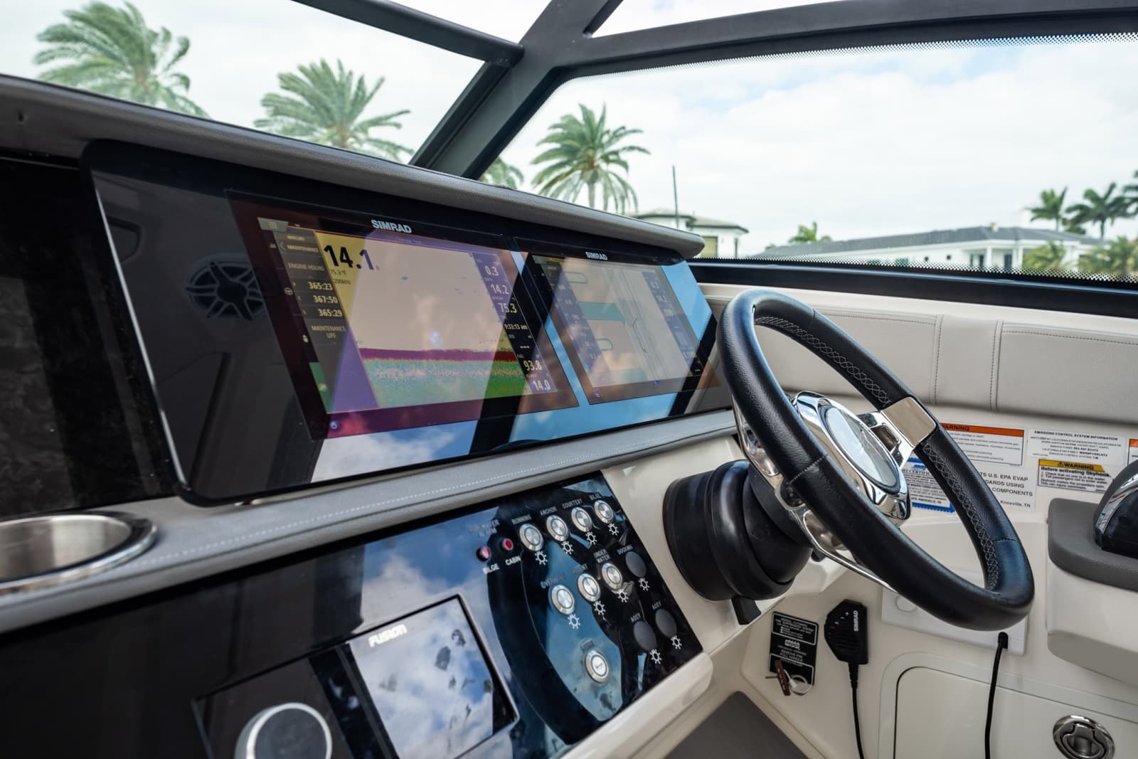 2021 Sea Ray Sundancer 320 Outboard - Photo 24