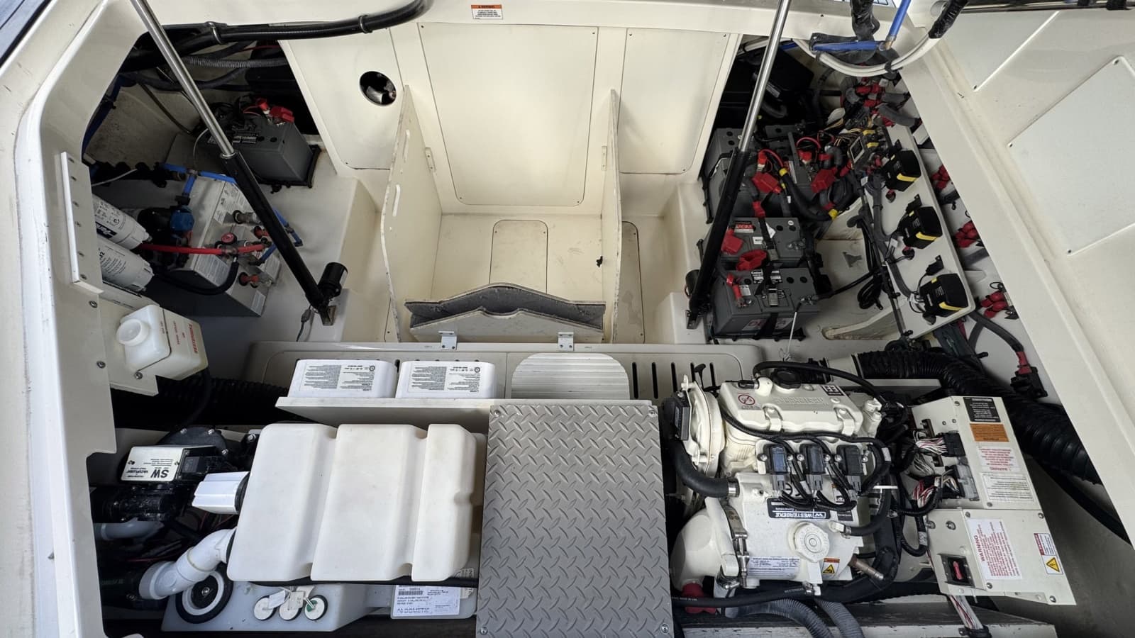 2021 Sea Ray Sundancer 320 Outboard - Photo 35