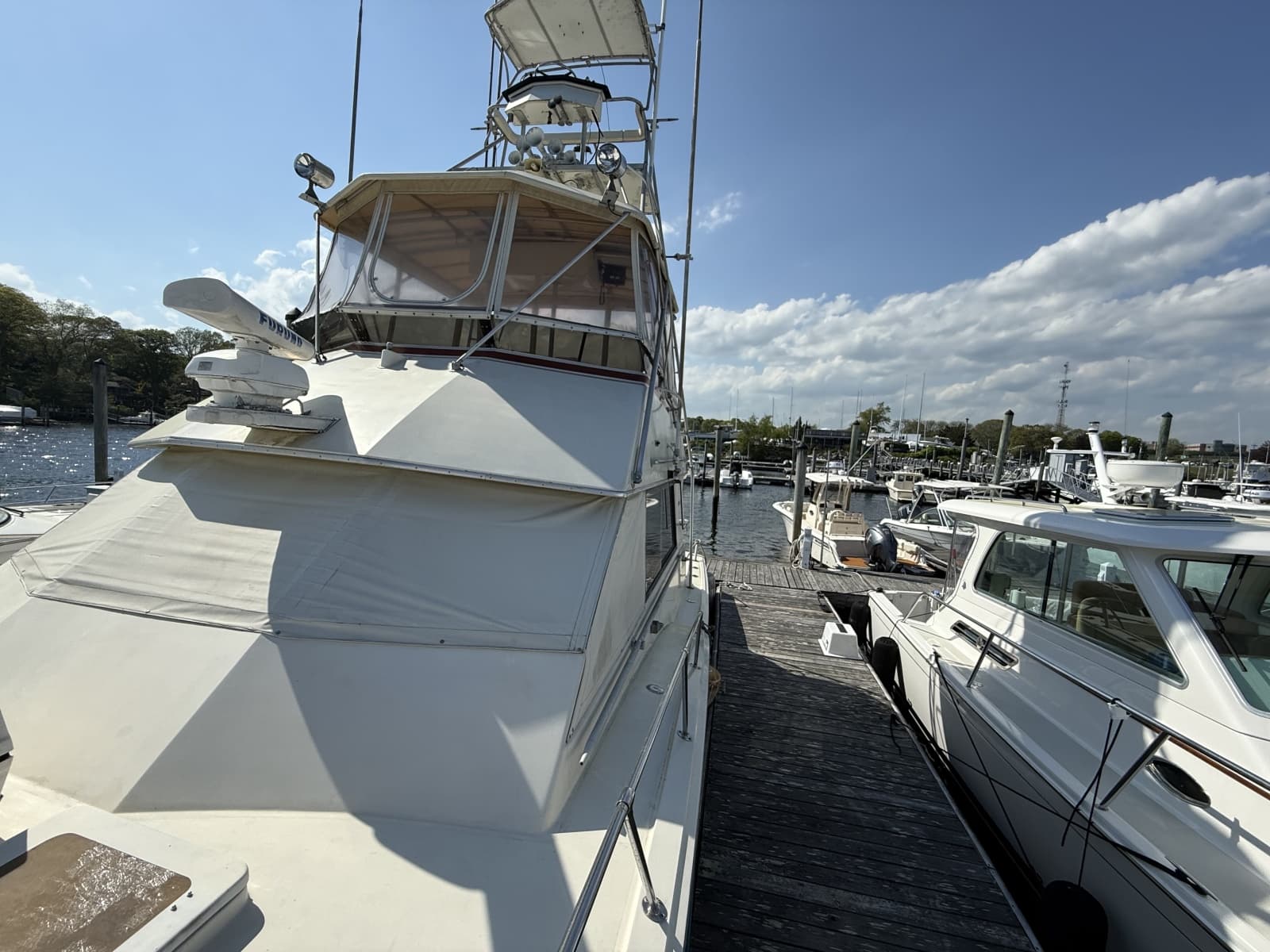 1979 Hatteras 46 Convertible - Photo 7