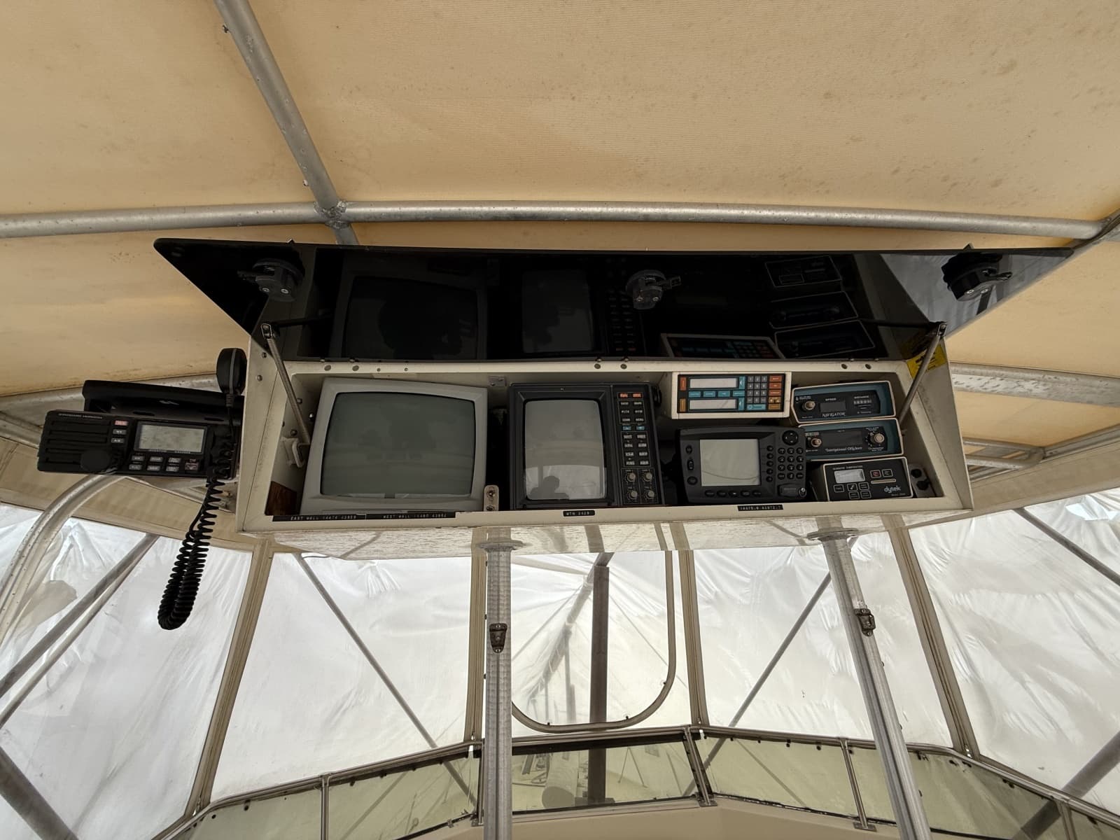 1979 Hatteras  - Photo 19