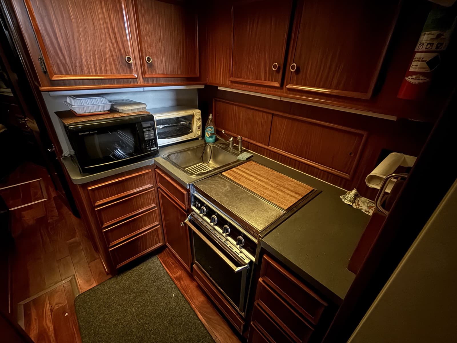 1979 Hatteras  - Photo 28