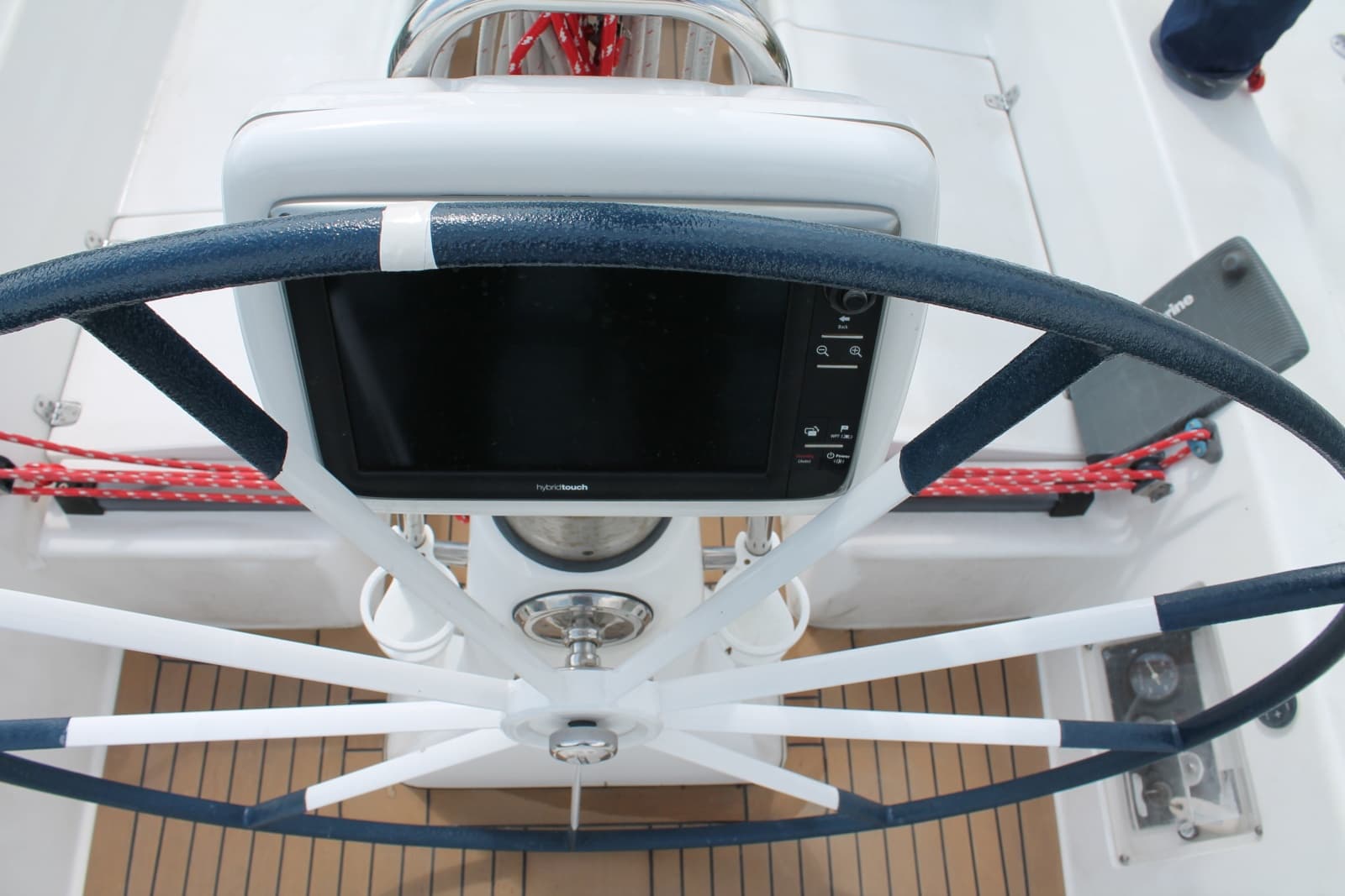 2004 J Boats J/109 Shoal - Photo 12