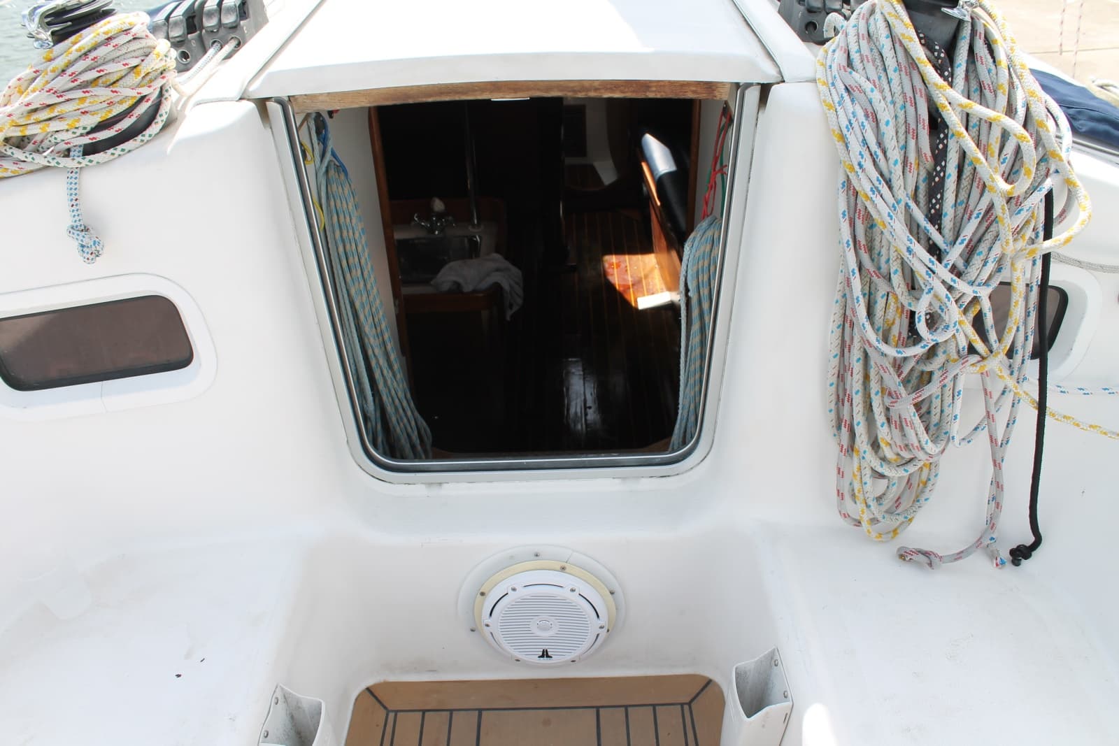 2004 J Boats J/109 Shoal - Photo 16