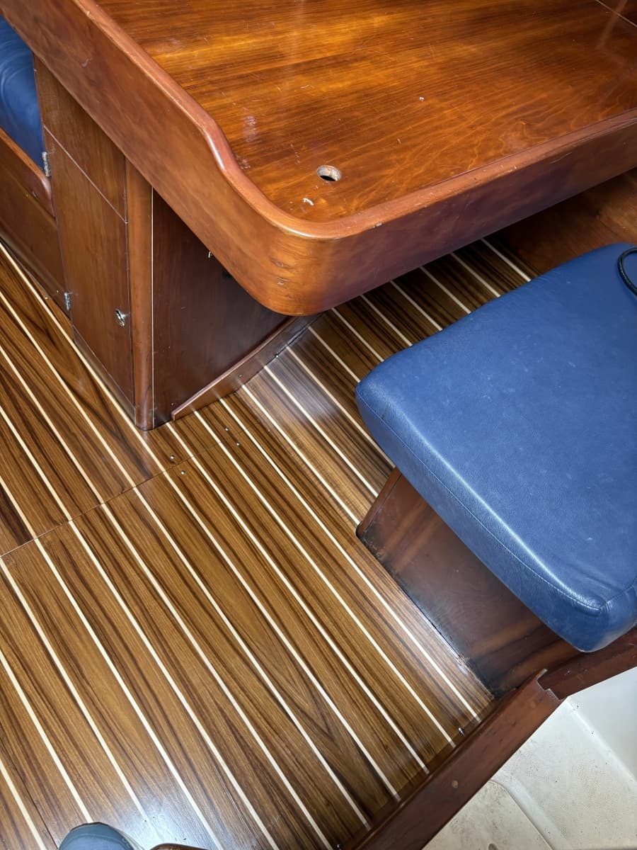 2004 J Boats J/109 Shoal - Photo 8
