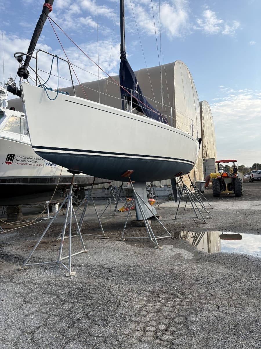 2004 J Boats J/109 Shoal - Photo 32