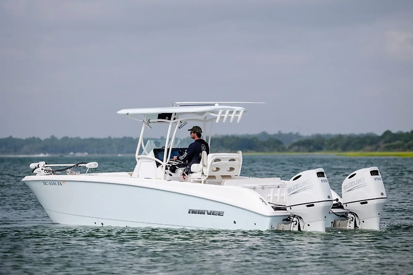 2023 Twin Vee 240 GFX - Photo 2