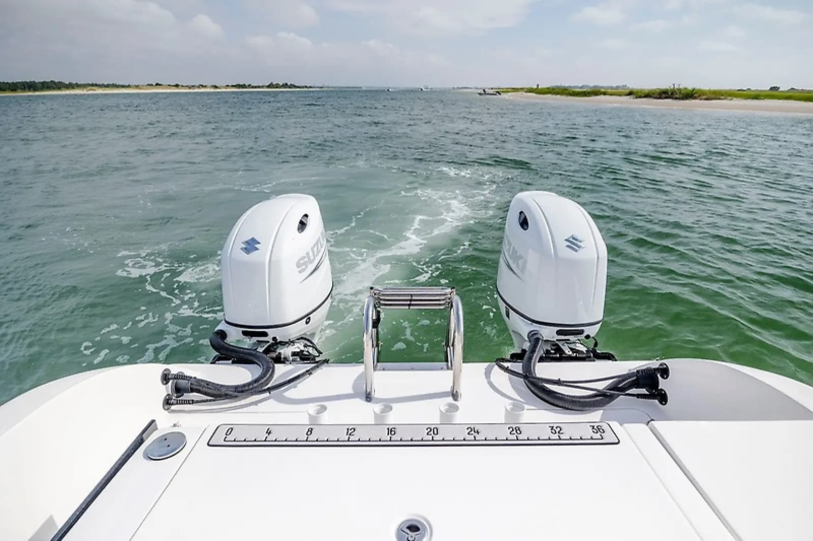 2023 Twin Vee 240 GFX - Photo 10