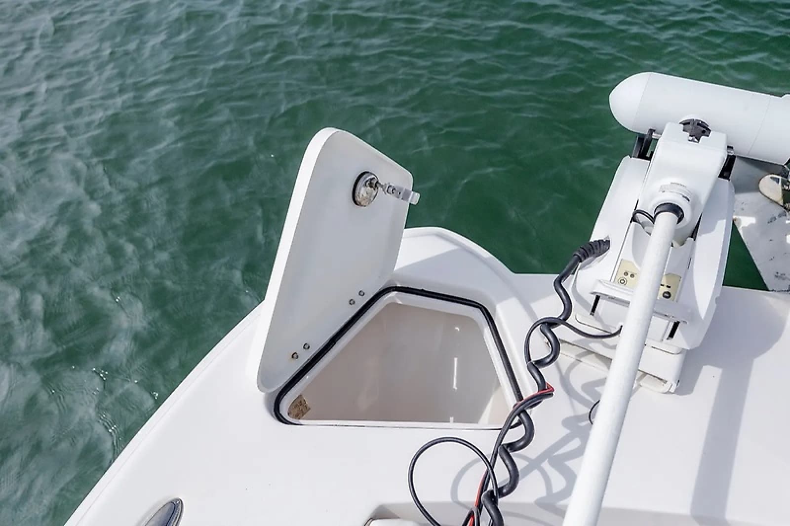 2023 Twin Vee 240 GFX - Photo 24