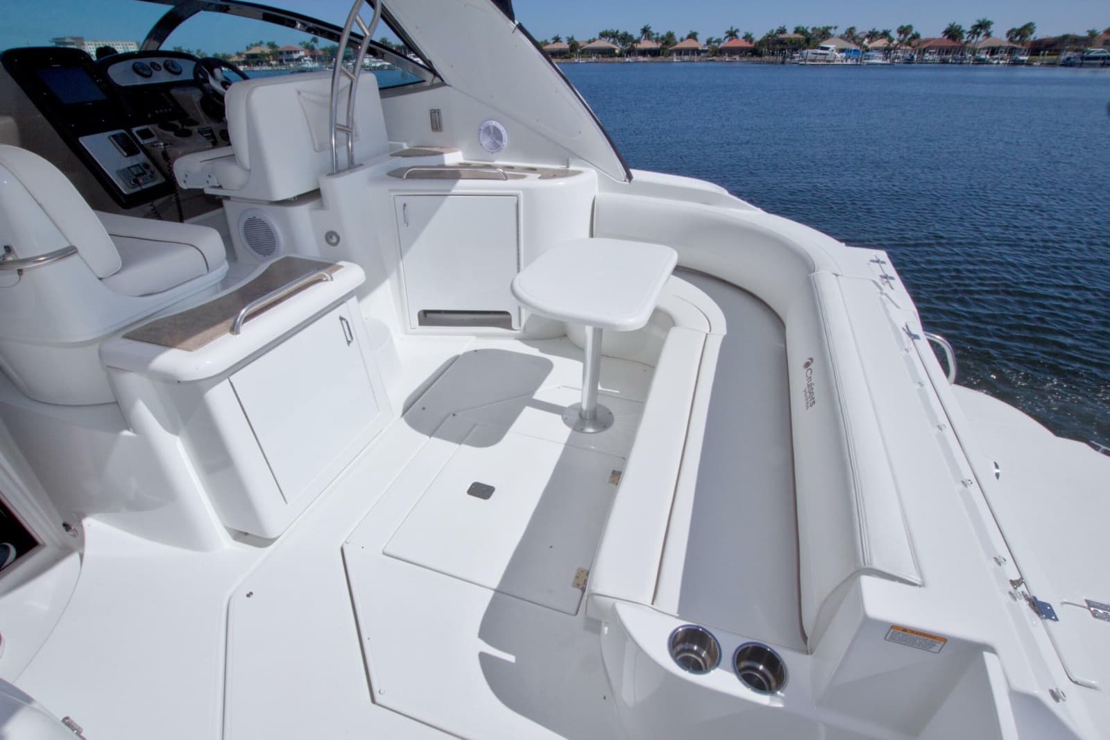2008 Cruisers Yachts 420 Express - Photo 24