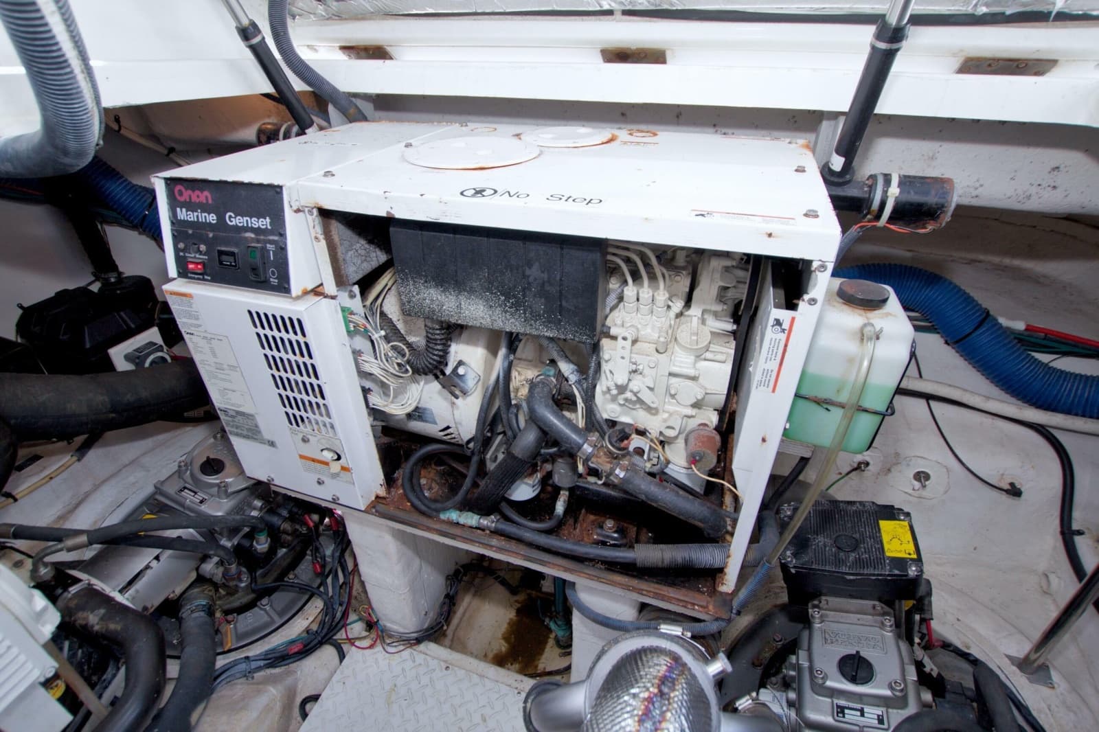 2008 Cruisers Yachts 420 Express - Photo 57