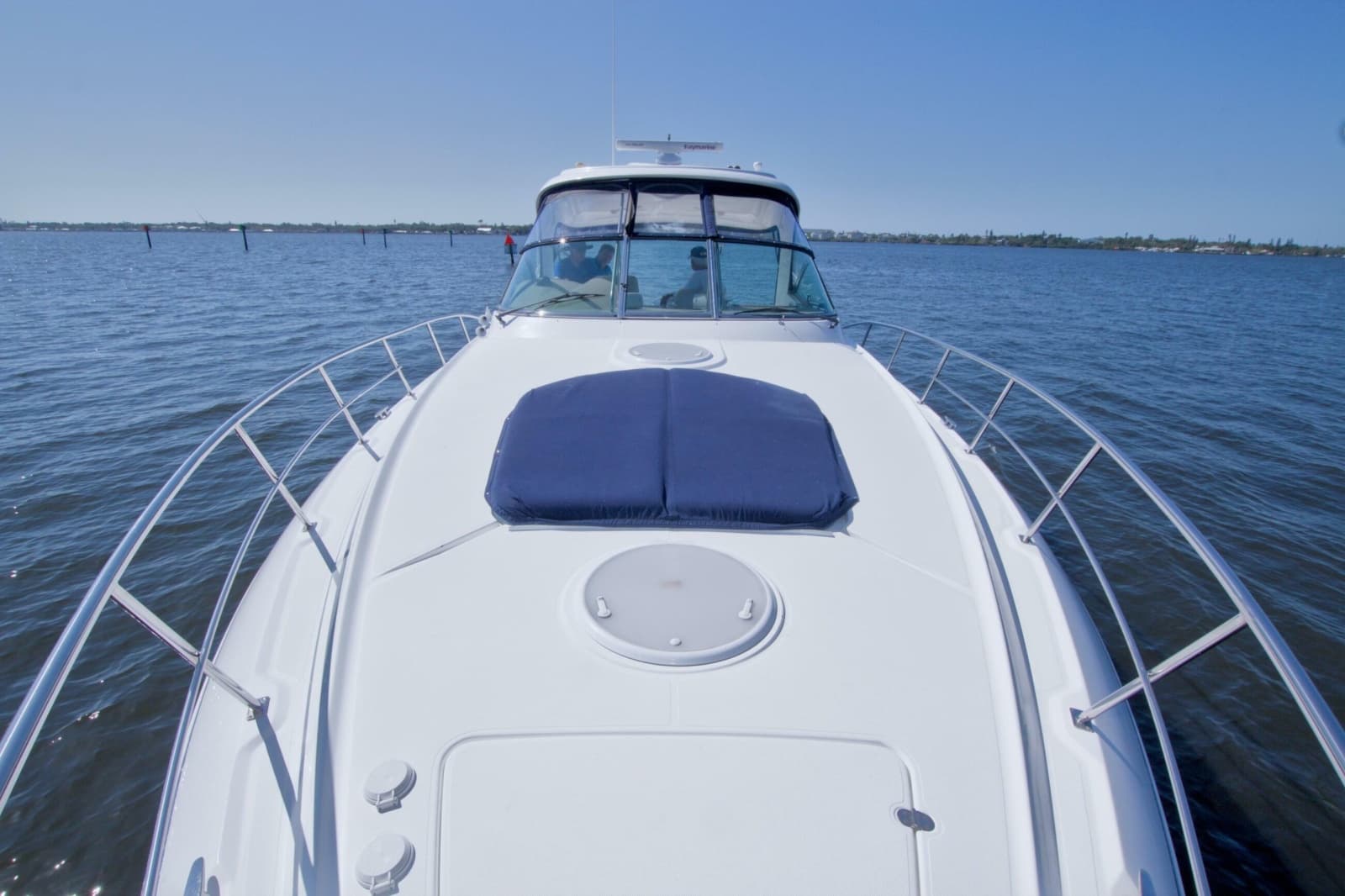 2008 Cruisers Yachts 420 Express - Photo 19