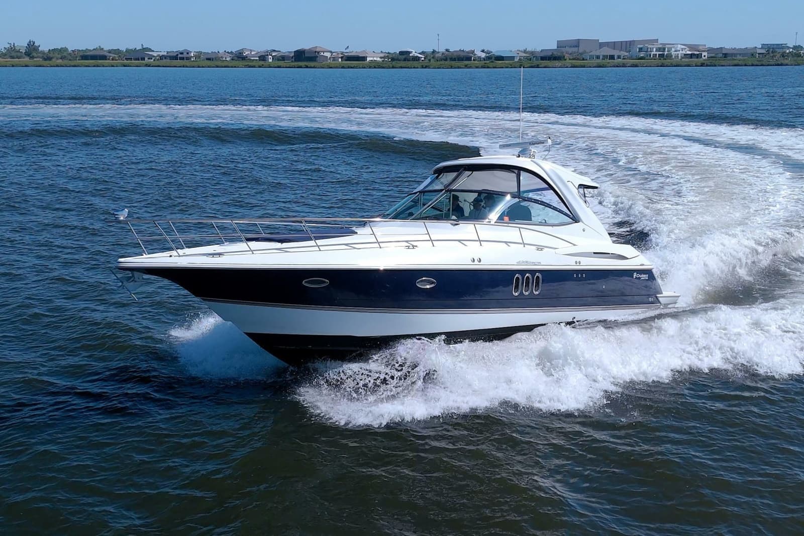 2008 Cruisers Yachts 420 Express - Photo 8