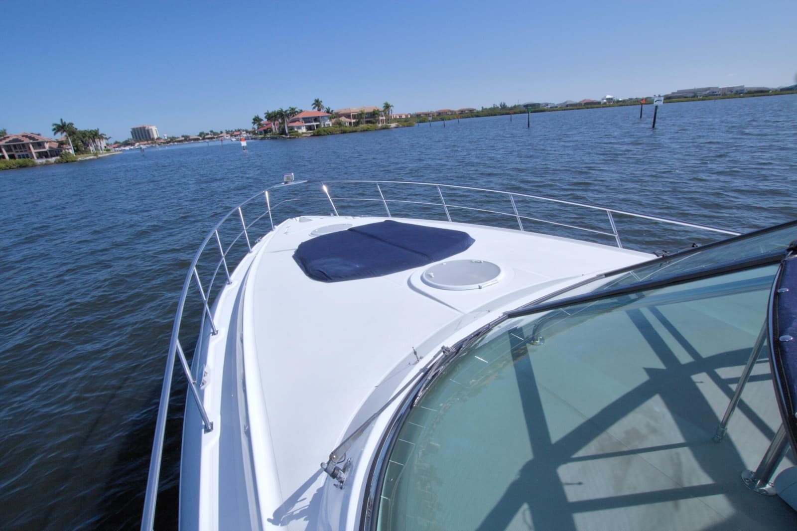 2008 Cruisers Yachts 420 Express - Photo 15