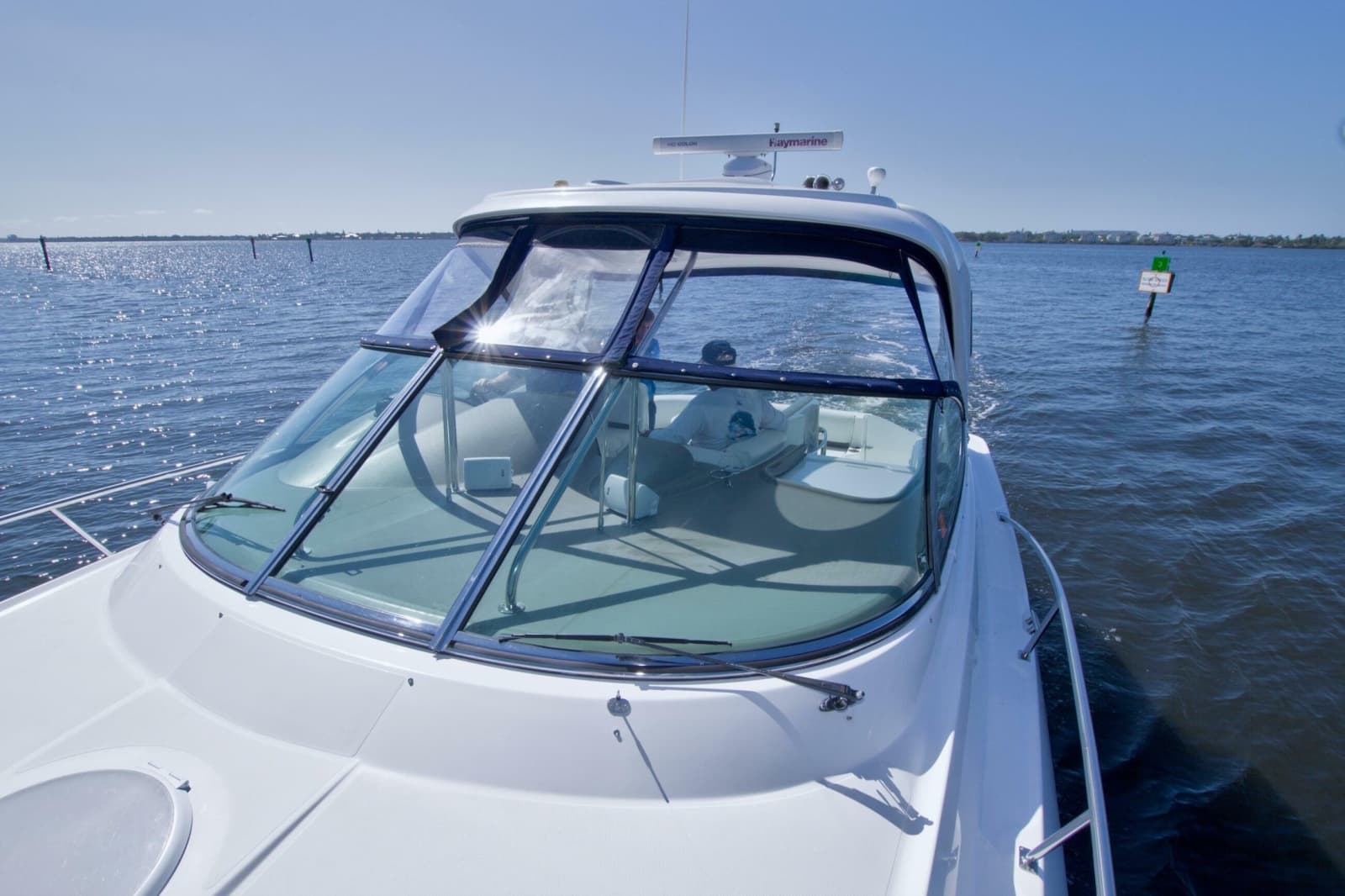 2008 Cruisers Yachts 420 Express - Photo 20