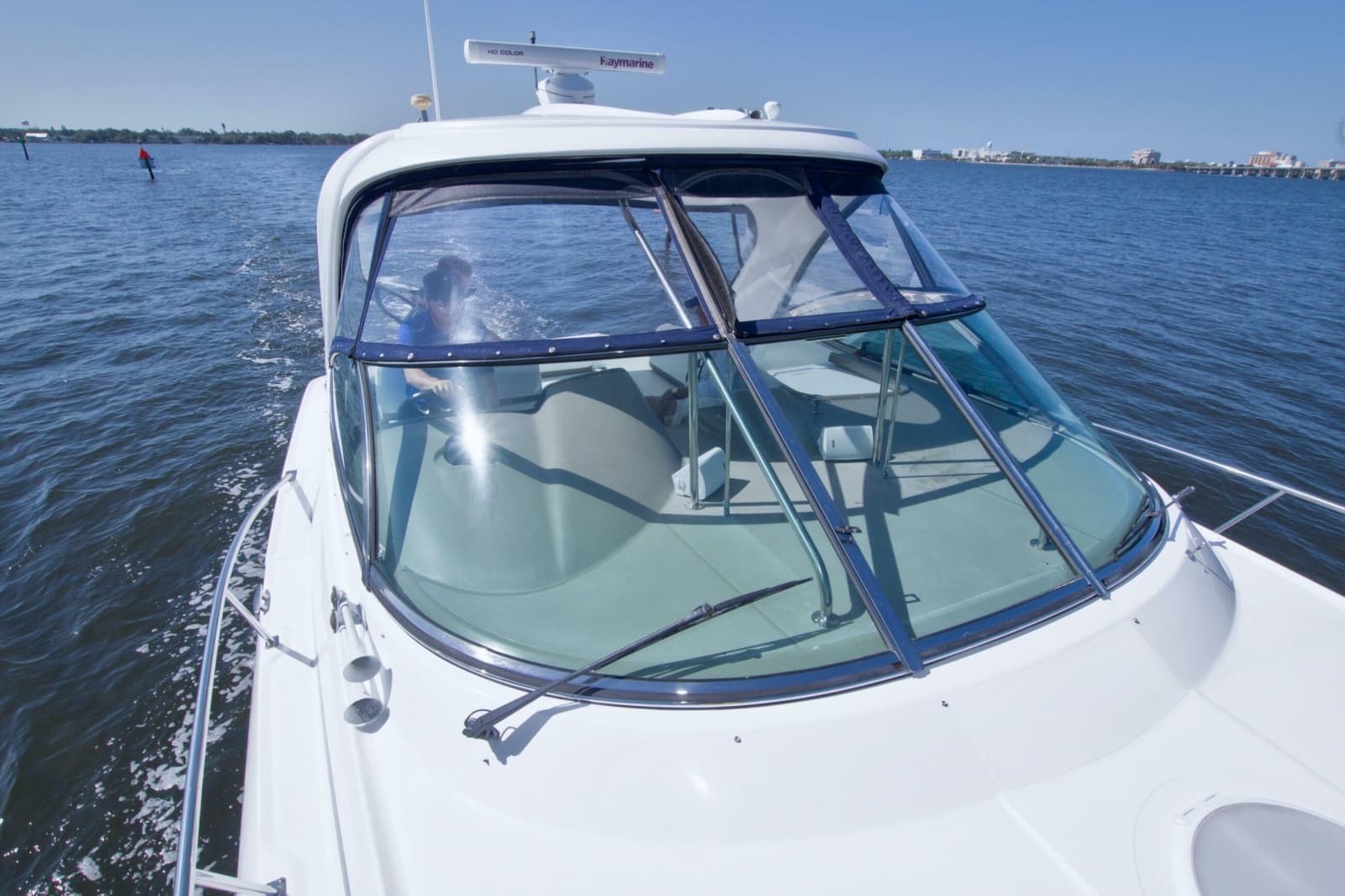 2008 Cruisers Yachts 420 Express - Photo 22