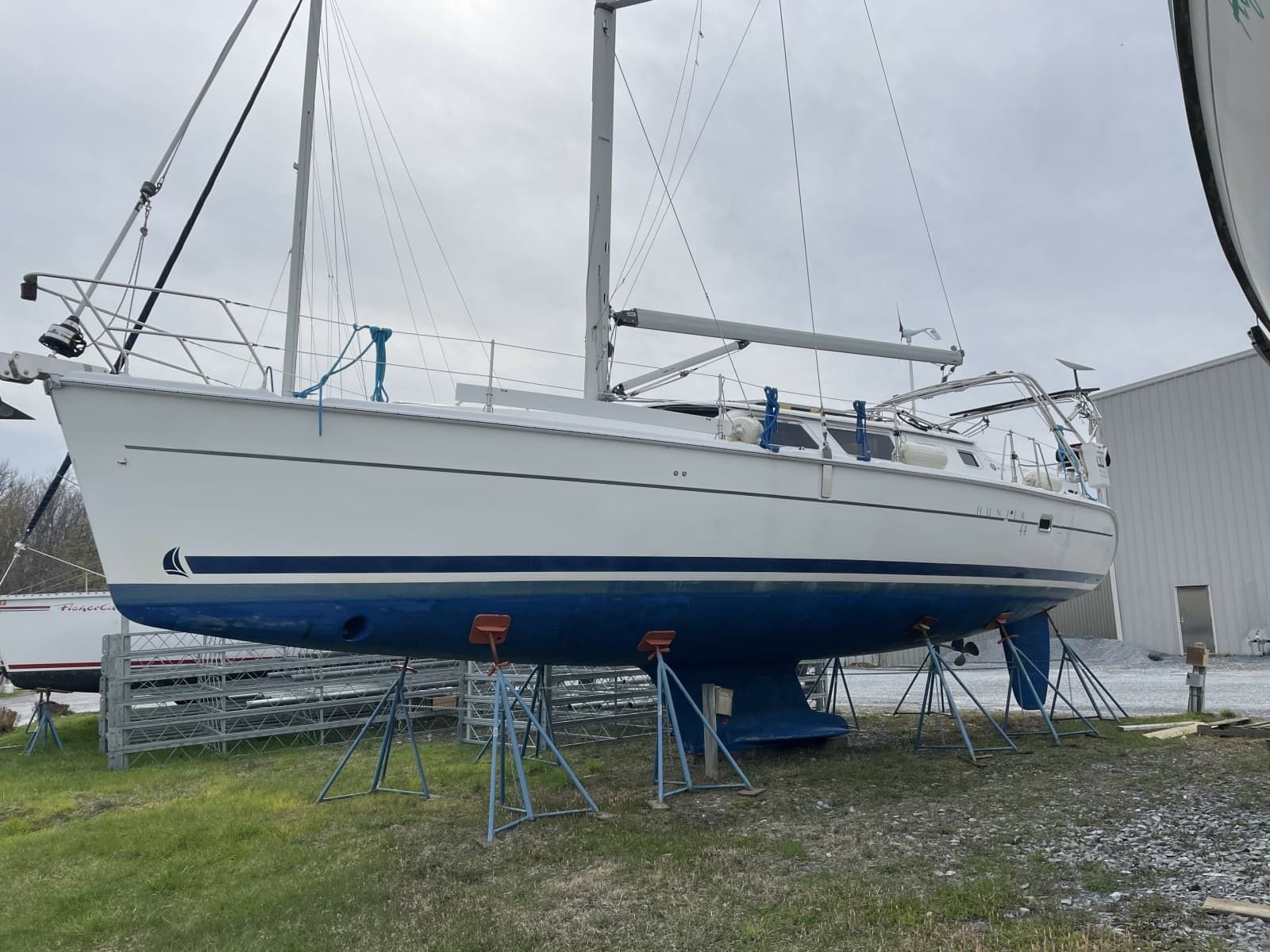 2005 Hunter  - Photo 1