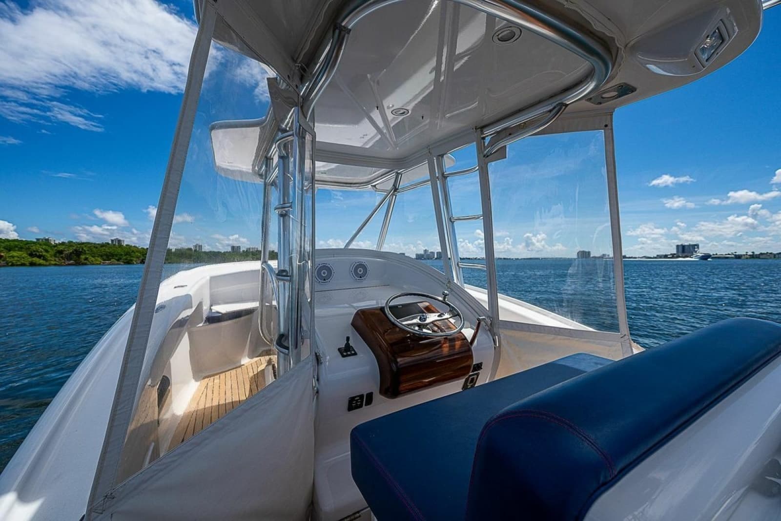 2010 Winter Custom Yachts Center Console - Photo 9