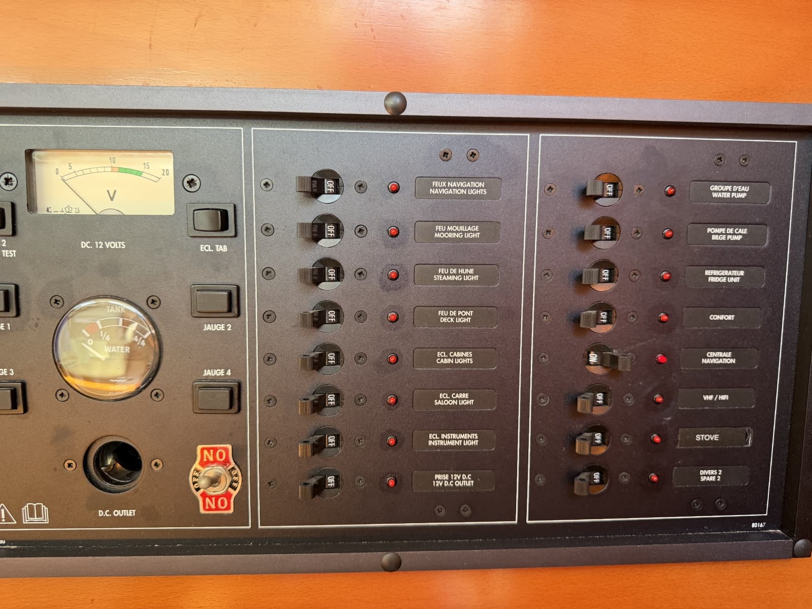 2004 Beneteau 40.7 - Photo 19