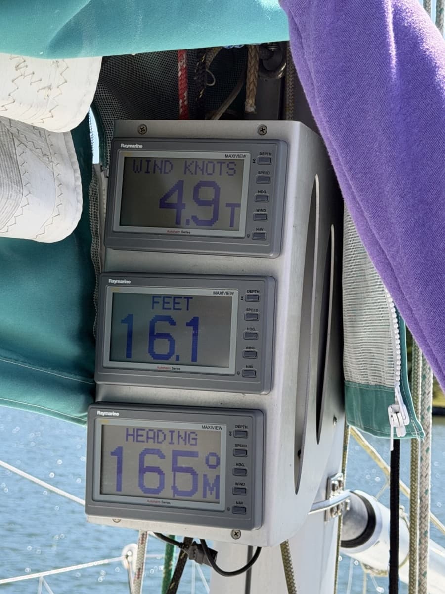 2004 Beneteau 40.7 - Photo 9