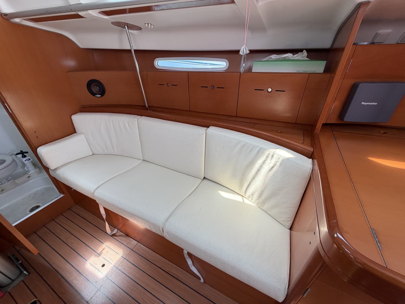 2004 Beneteau 40.7 - Photo 13