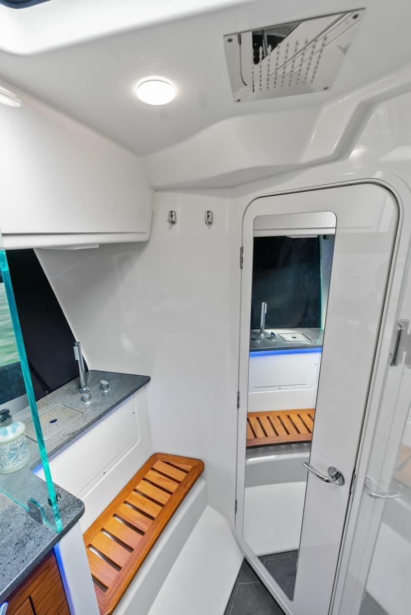 2023 Boston Whaler 405 Conquest - Photo 37