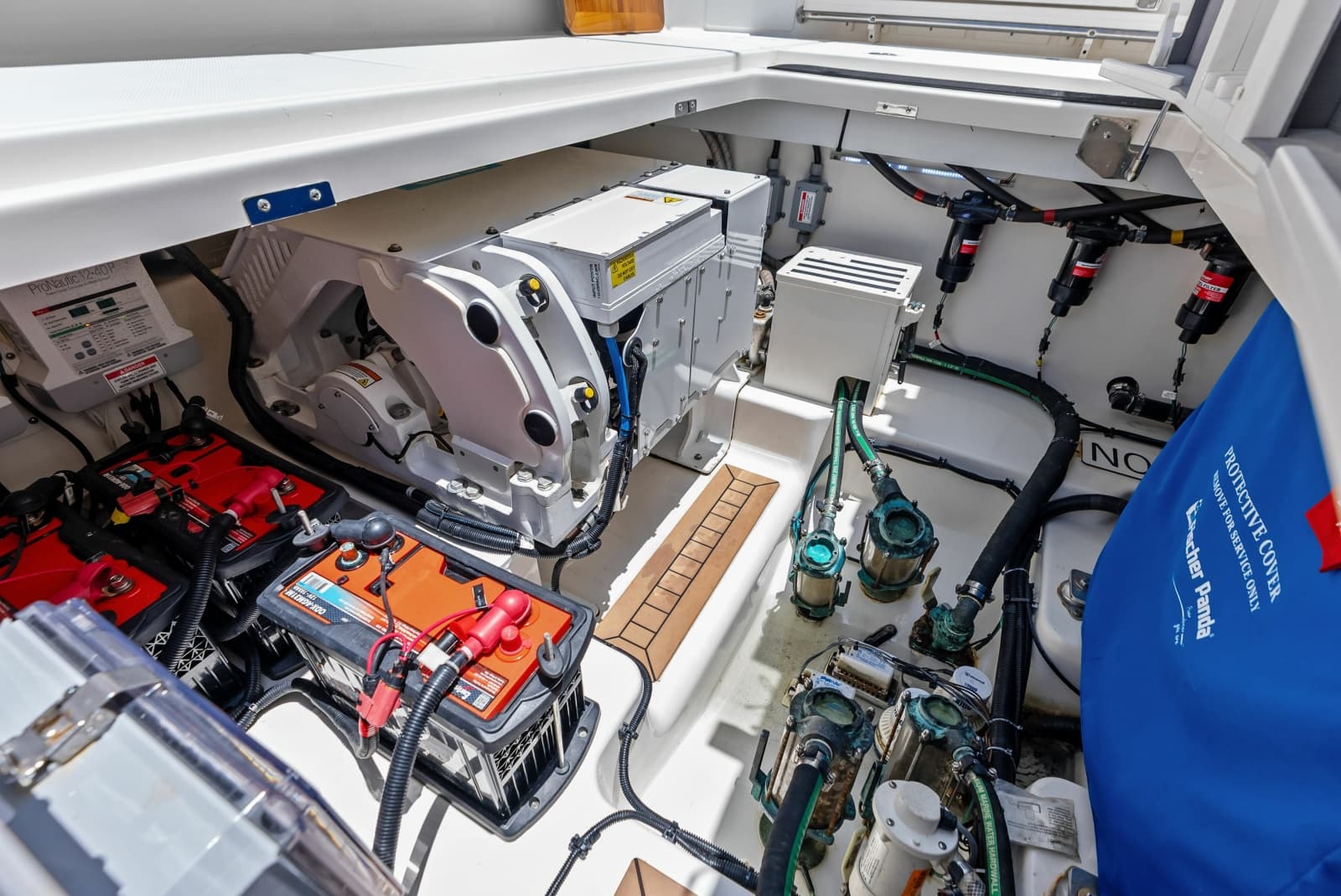 2023 Boston Whaler 405 Conquest - Photo 41