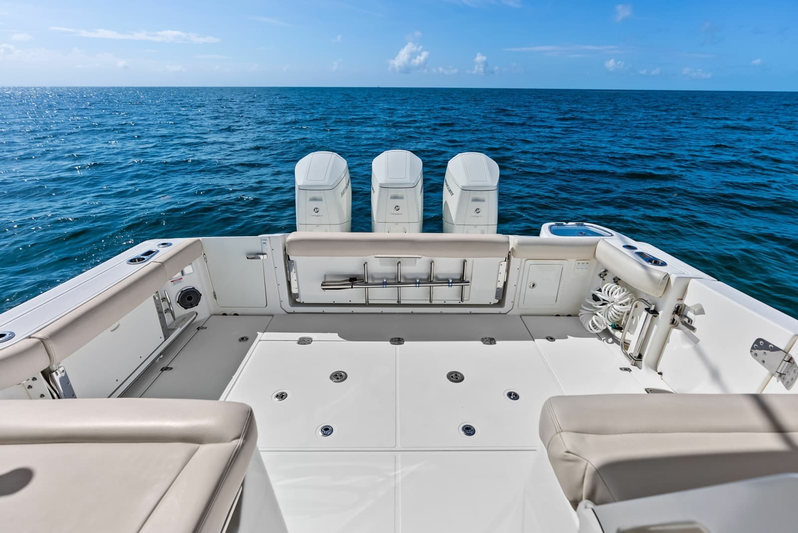 2023 Boston Whaler 405 Conquest - Photo 15
