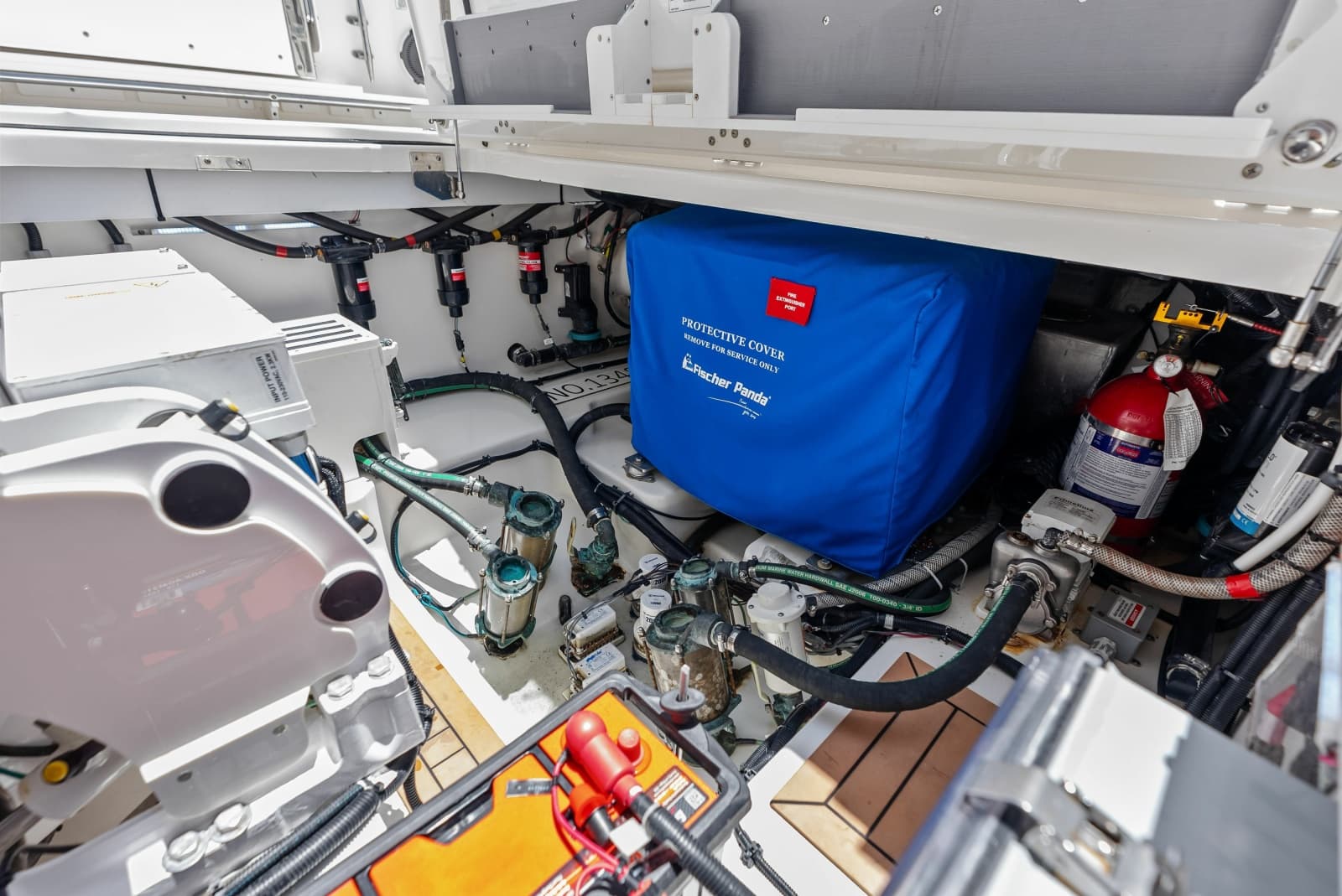 2023 Boston Whaler 405 Conquest - Photo 42