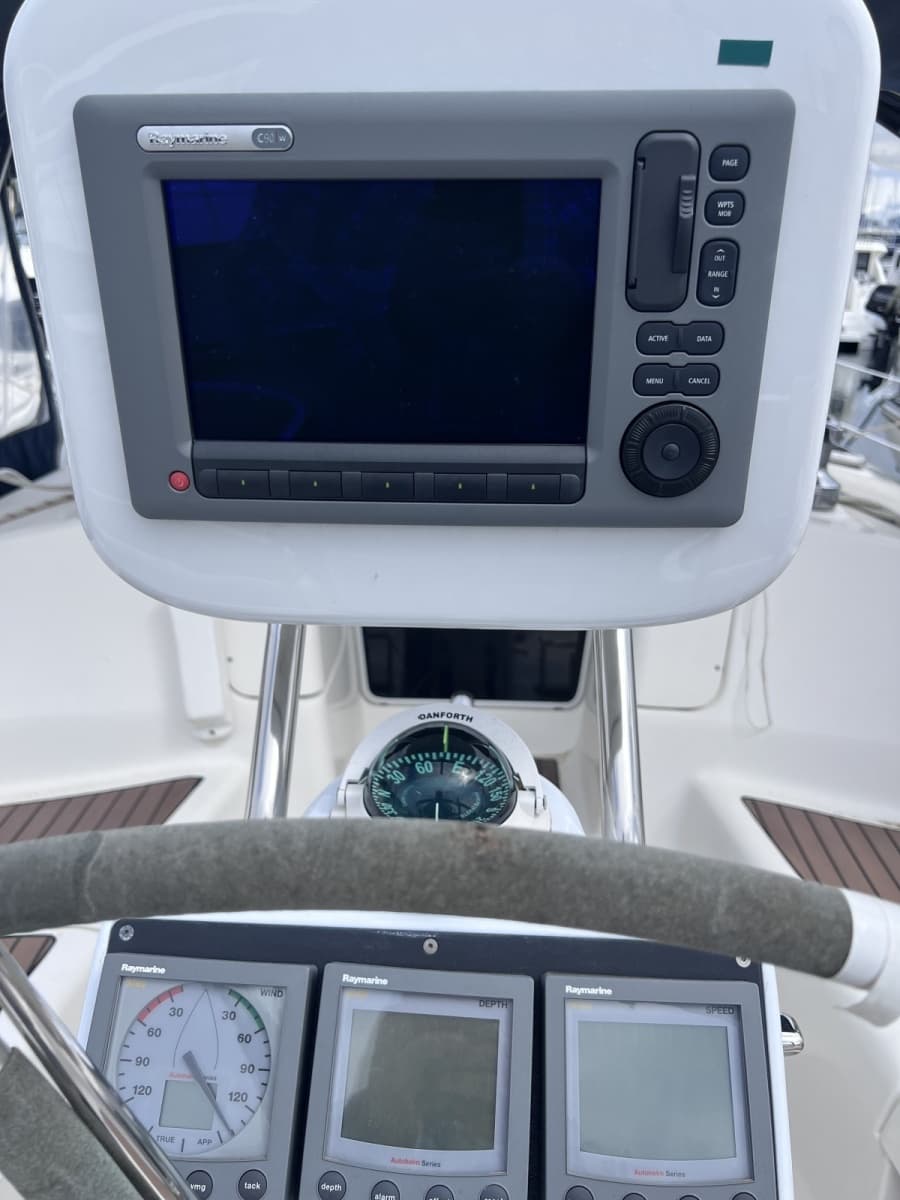 2006 Hunter 38 - Photo 4