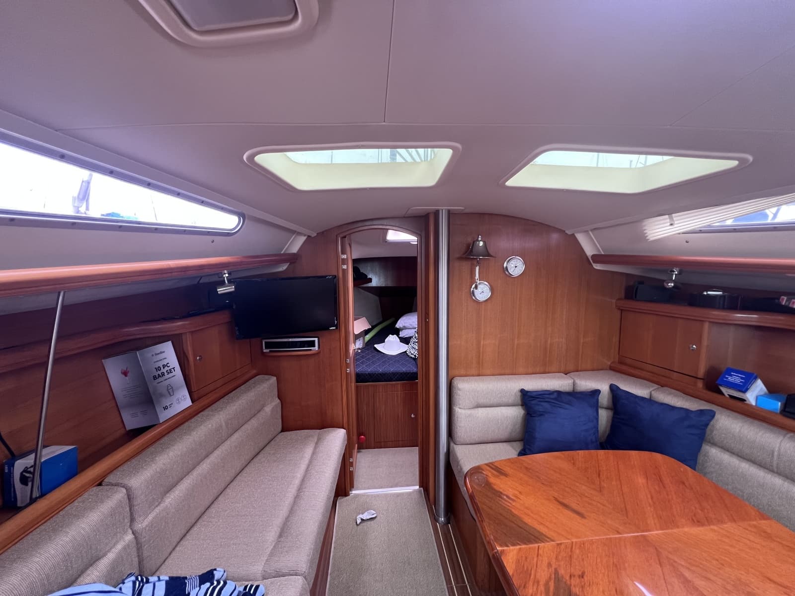 2006 Hunter 38 - Photo 14