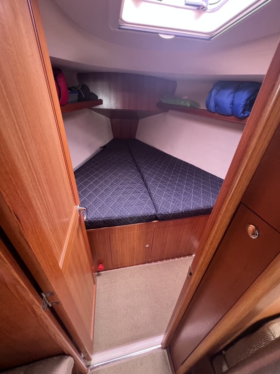 2006 Hunter 38 - Photo 13