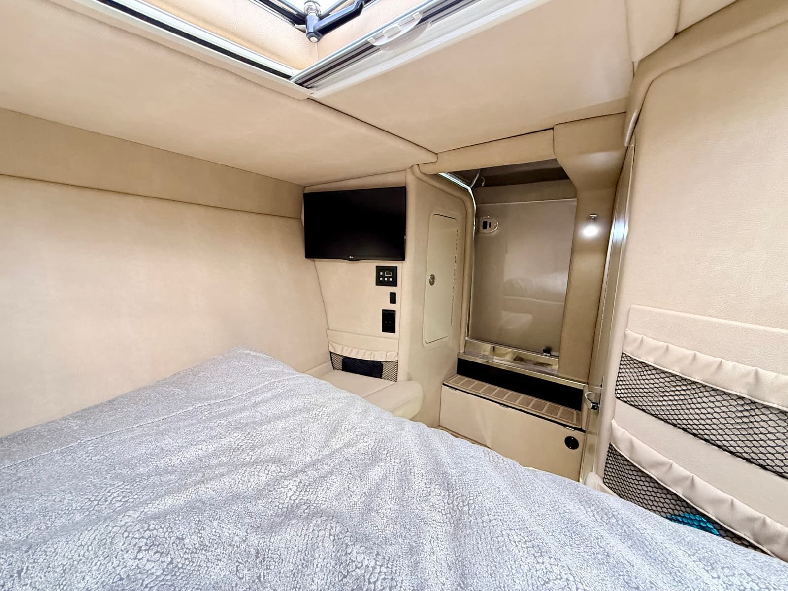 2020 Nor-Tech 550 SPORT CENTER CONSOLE - Photo 64