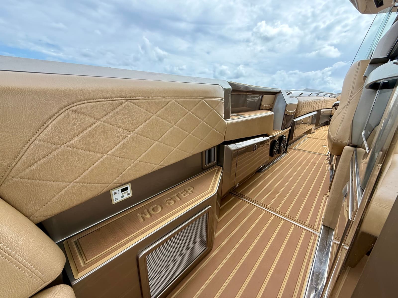 2020 Nor-Tech 550 SPORT CENTER CONSOLE - Photo 54