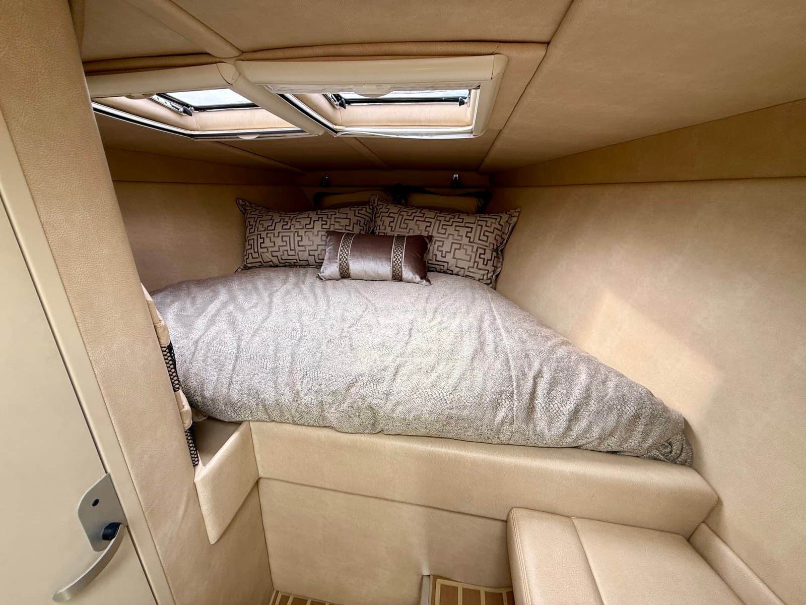 2020 Nor-Tech 550 SPORT CENTER CONSOLE - Photo 63