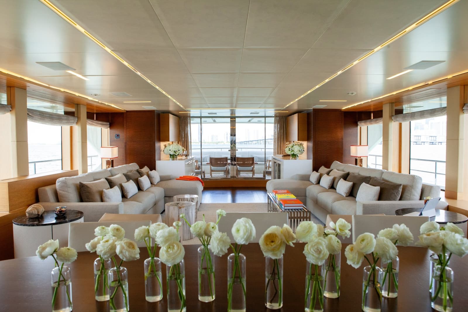 2012 Benetti Classic Supreme 132 - Photo 23