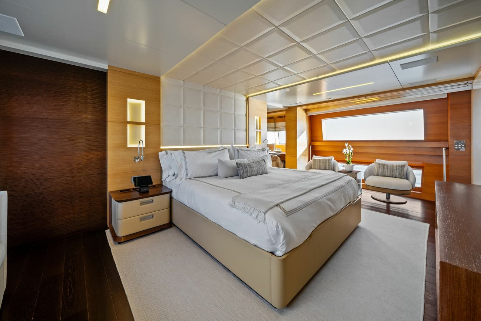 2012 Benetti Classic Supreme 132 - Photo 33