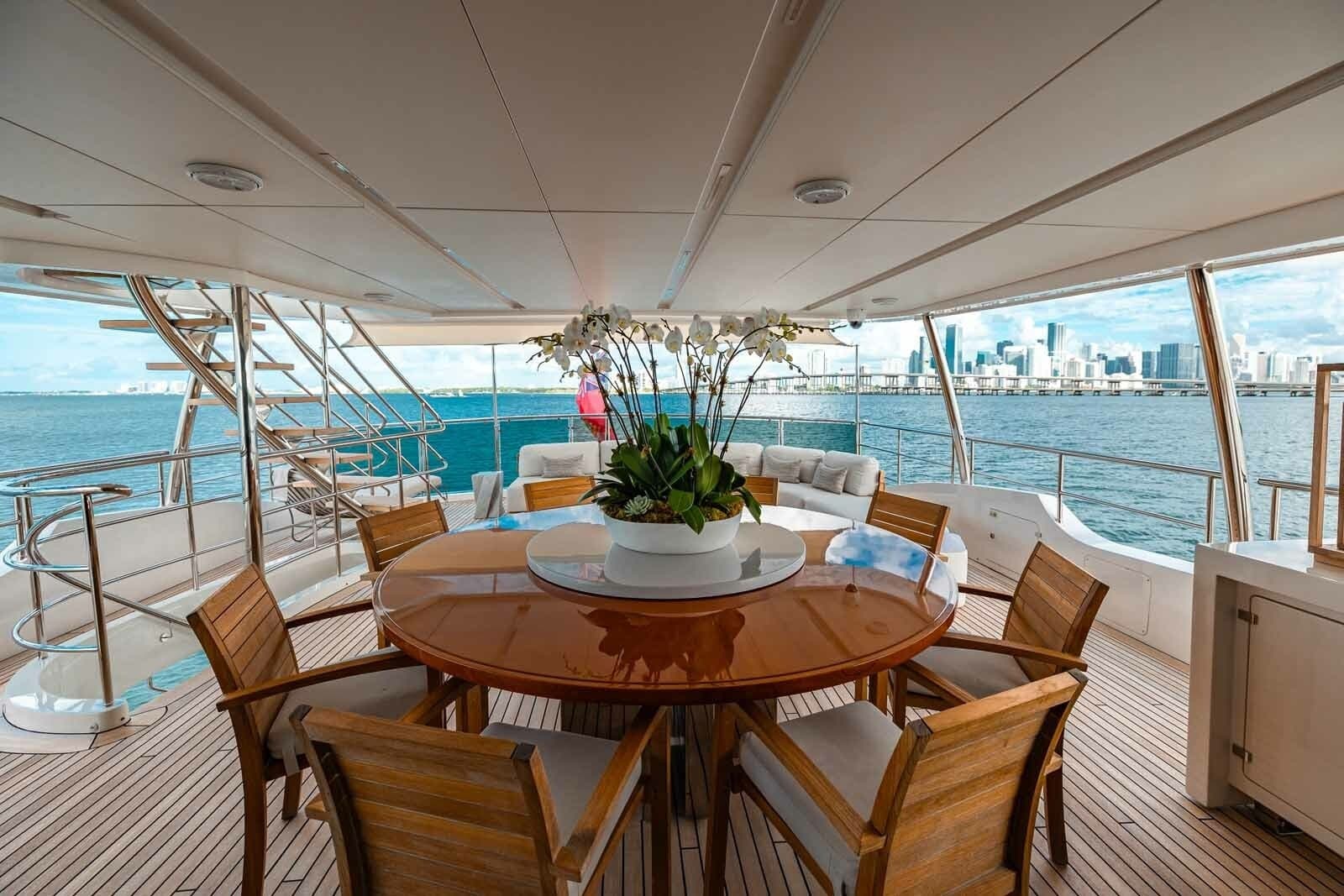 2012 Benetti Classic Supreme 132 - Photo 11